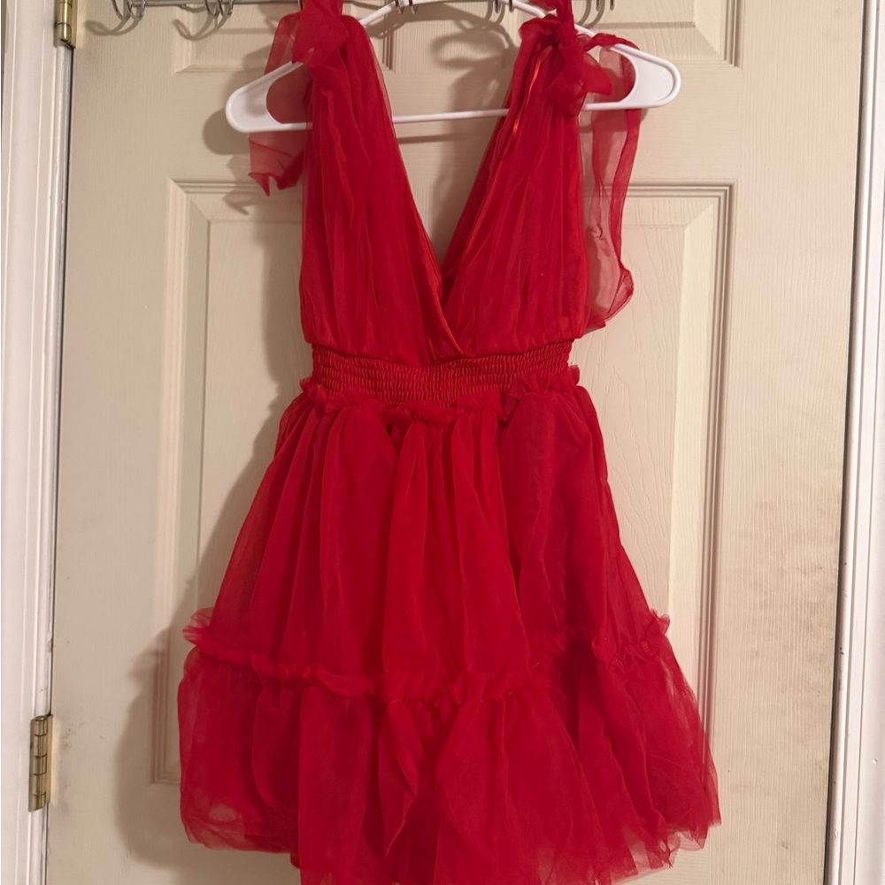 Chic Scarlet Mini Dress